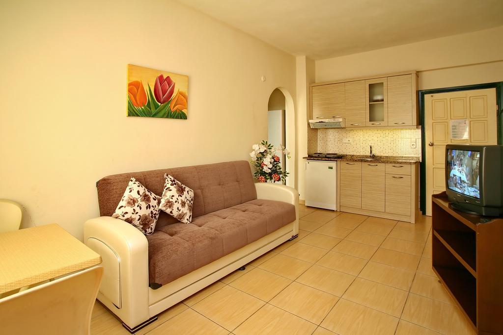 אלאניה Magi Apart Hotel חדר תמונה