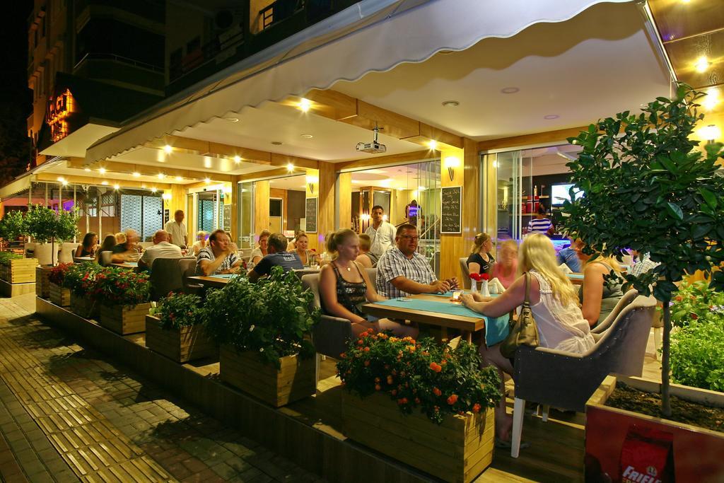 אלאניה Magi Apart Hotel מראה חיצוני תמונה