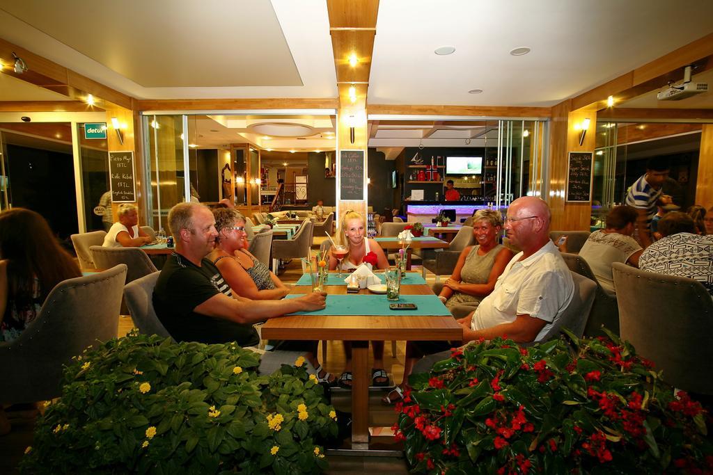 אלאניה Magi Apart Hotel מראה חיצוני תמונה