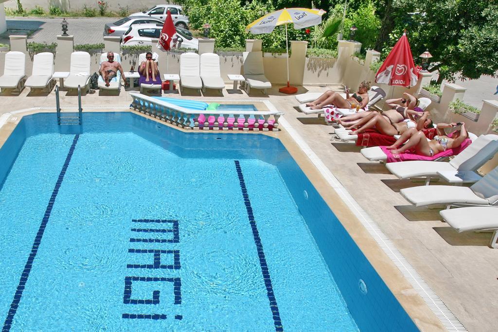 אלאניה Magi Apart Hotel מראה חיצוני תמונה