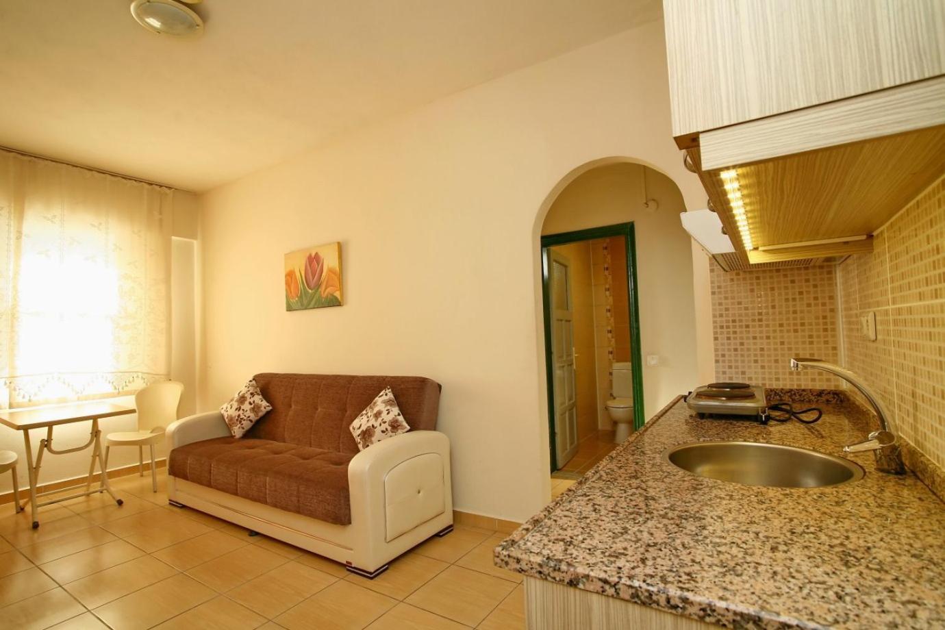 אלאניה Magi Apart Hotel חדר תמונה