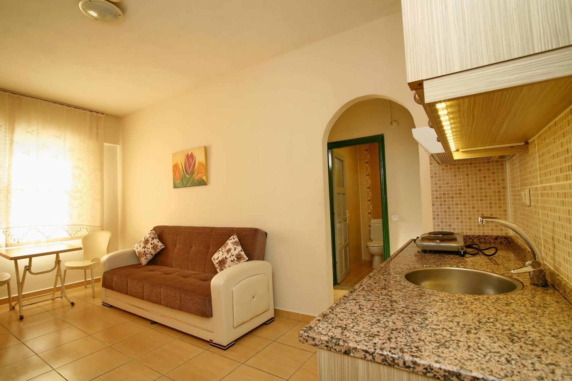 אלאניה Magi Apart Hotel חדר תמונה